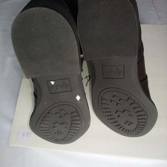 BNIB Style & Co. Boots - Picture 6 of 8